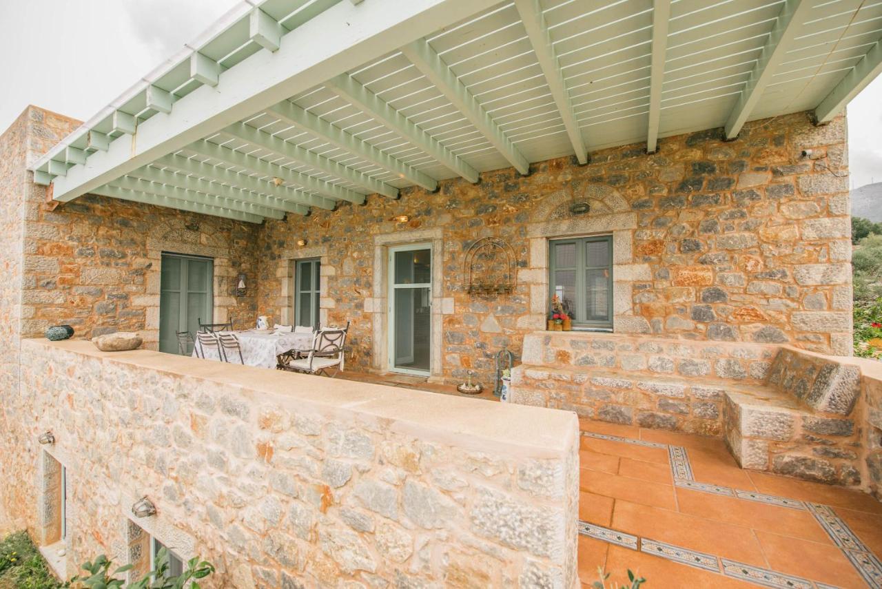 Villa Dimitra - Mani , Traditional Archontiko Diros Exterior photo