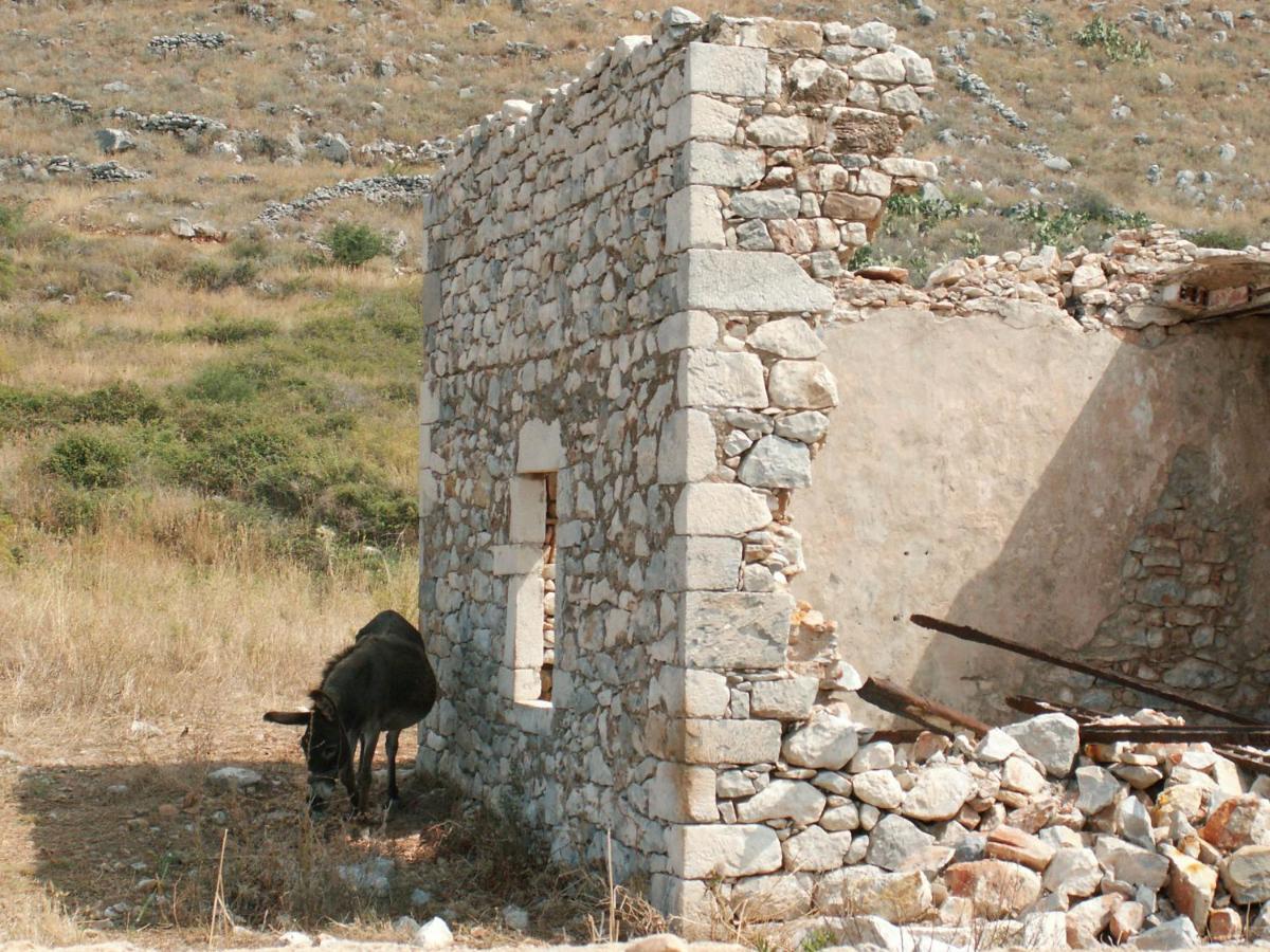 Villa Dimitra - Mani , Traditional Archontiko Diros Exterior photo