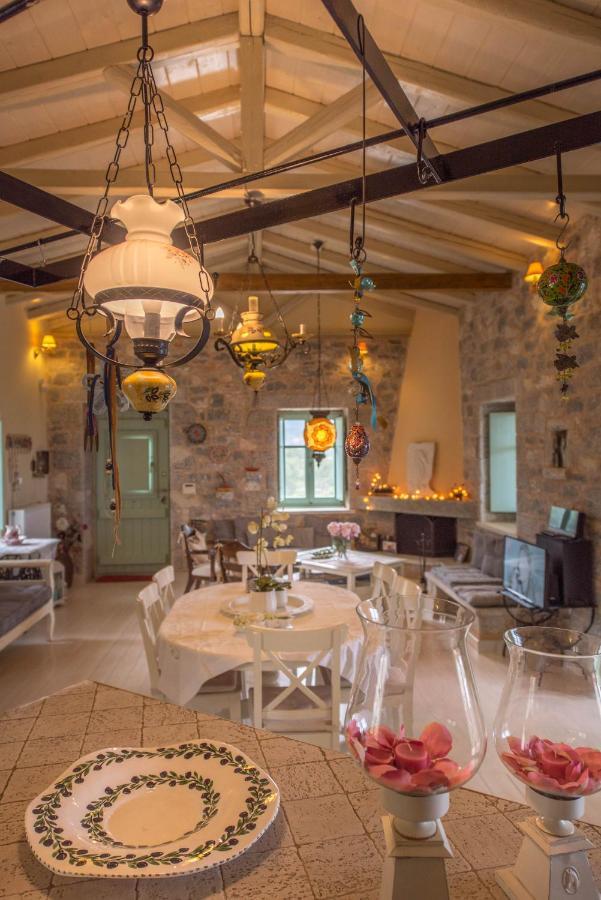 Villa Dimitra - Mani , Traditional Archontiko Diros Exterior photo